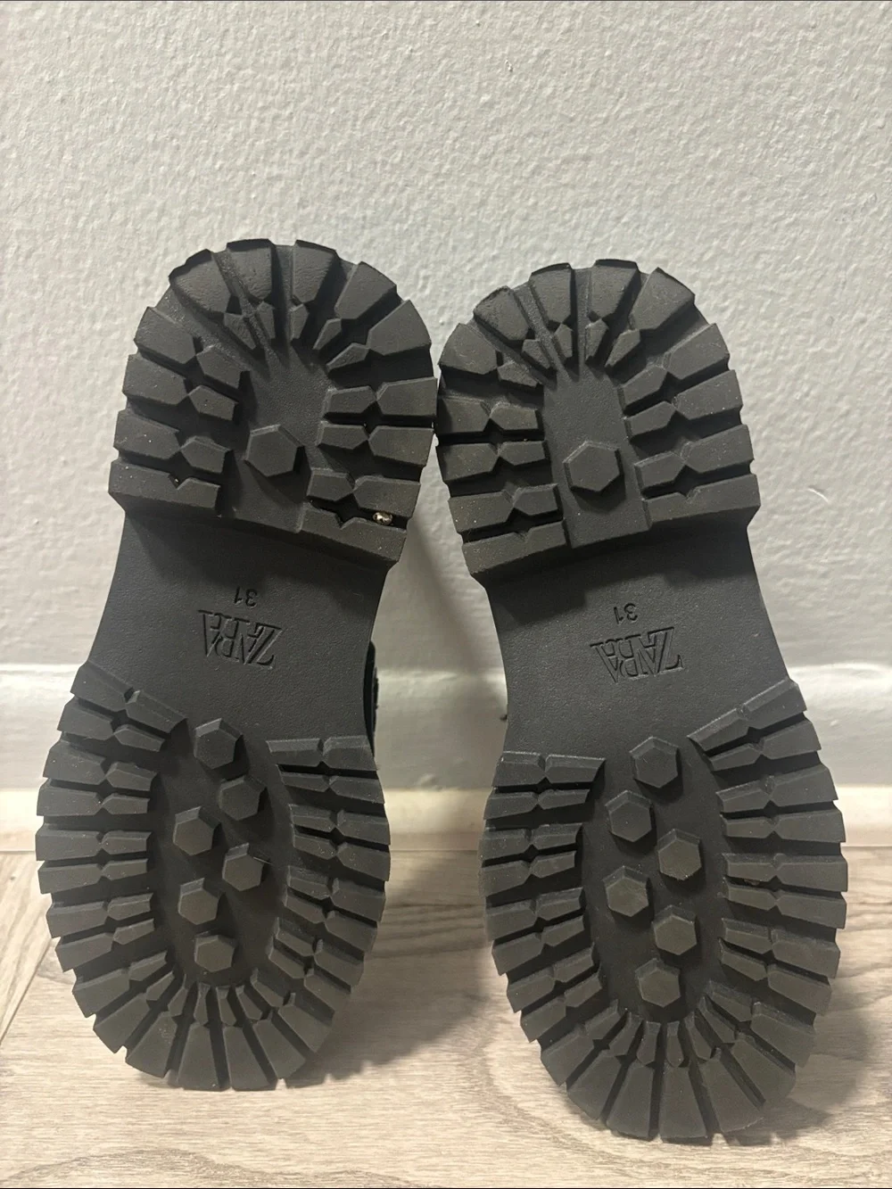 Kids Zara Black Patent Loafers with Metal Link Accent